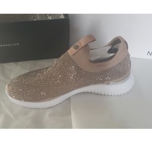 NIB ninewest women's miya slip on sneakers nude